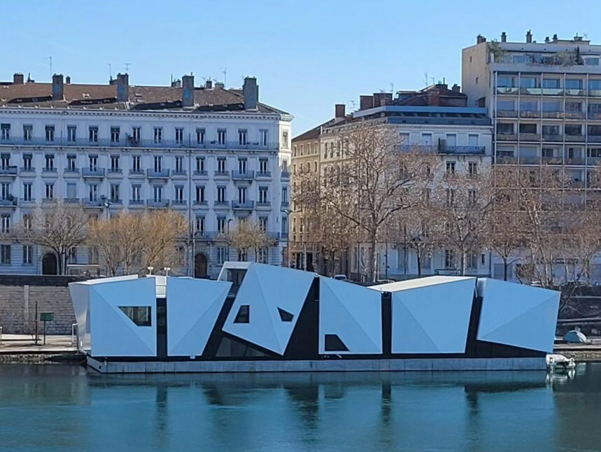 L'ile Ô Berge Bertha Von Suttner